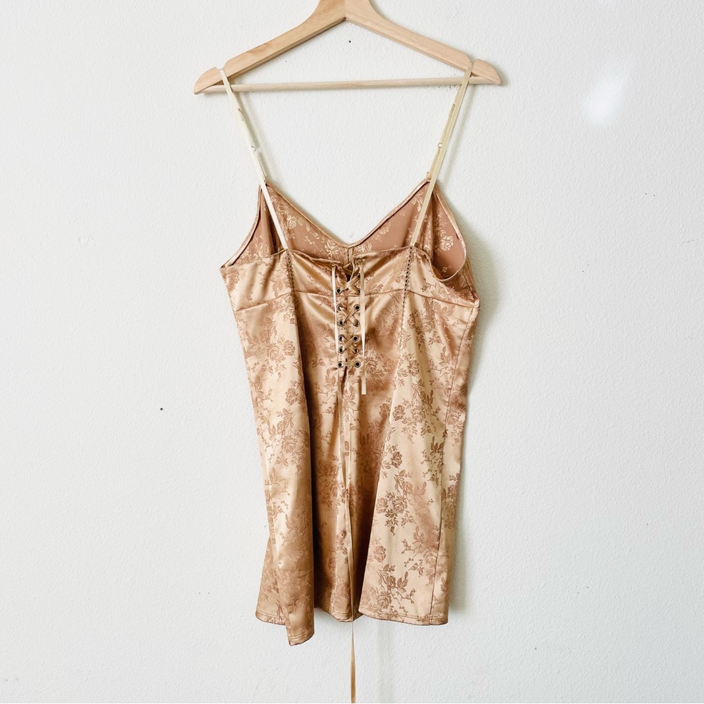 Vintage Victoria’s Secret MEDIUM gold lace back chemise slip lingerie - Picture 4 of 6